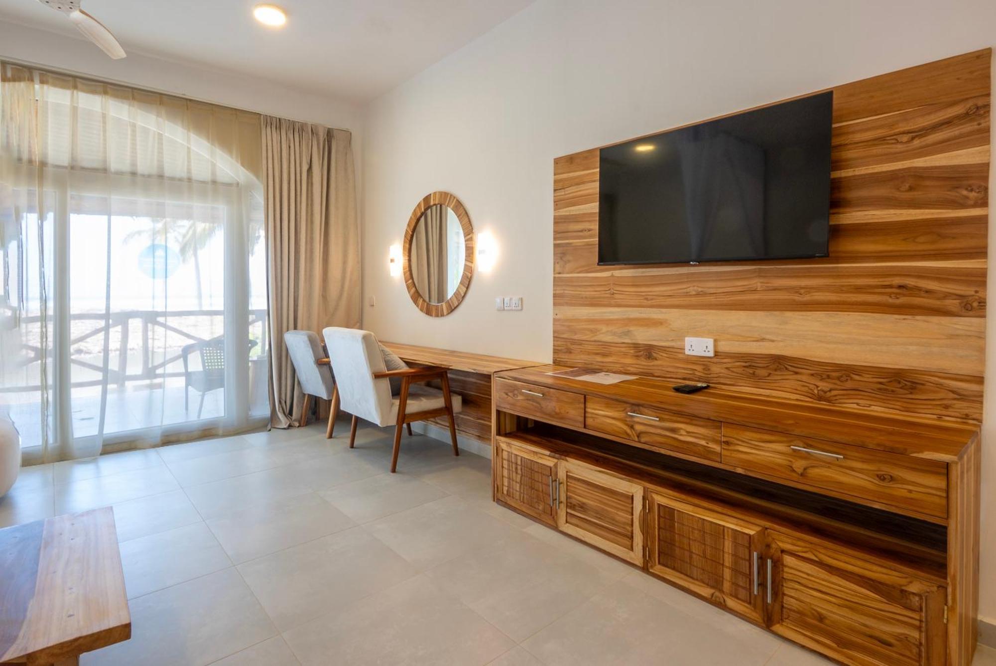 Royal Mandarin Hotel & Resort Pwani Mchangani Luaran gambar